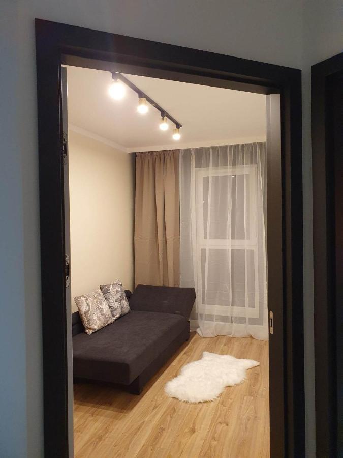 Apartament 3 Pokojowy Lub Pokoj W Mieszkaniu W Nowym Bloku Warsaw Exterior photo
